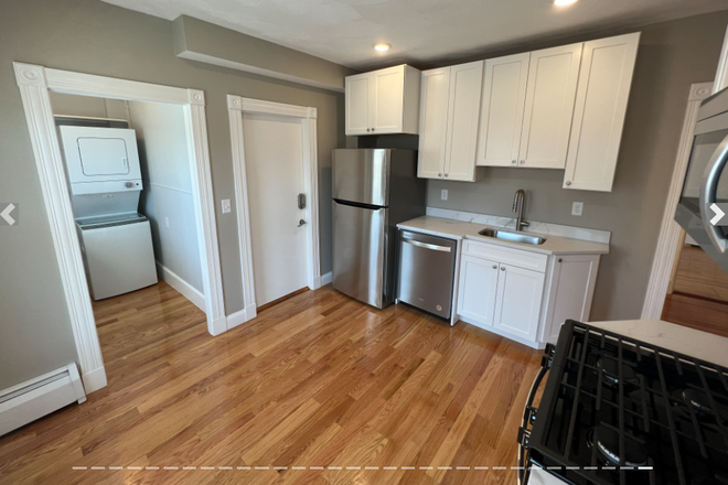 Kitchen - Modern 3 Bedroom Near Harvard Condo
