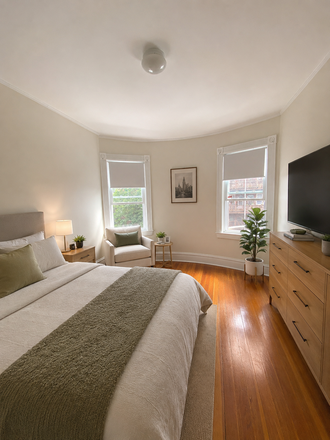 Unit - Washington Square 2-Bed Split | Heat & Hot Water Included | 9/1 Condo
