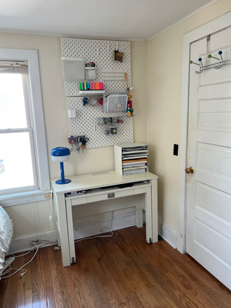 Bedroom - Sublet:Furnished room-Park Place-Princeton Apartments