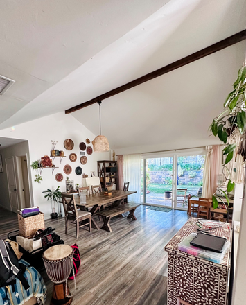 Dining area with entry to backyard - Via Del Conquistador