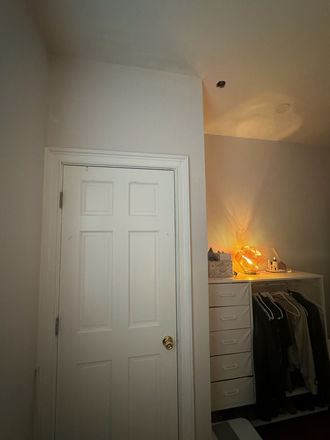 $1075 Bedroom - Jamaica Plain Room for Rent, Convenient Orange Line Commute Triplex