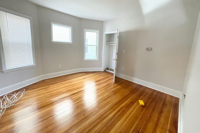 Bedroom - Renovated 3BR Steps from JFK/UMass Condo