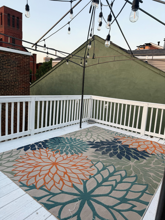 Private rooftop! - Walk to campus enjoy rooftop in a trendy and calm neighborhood Townhome