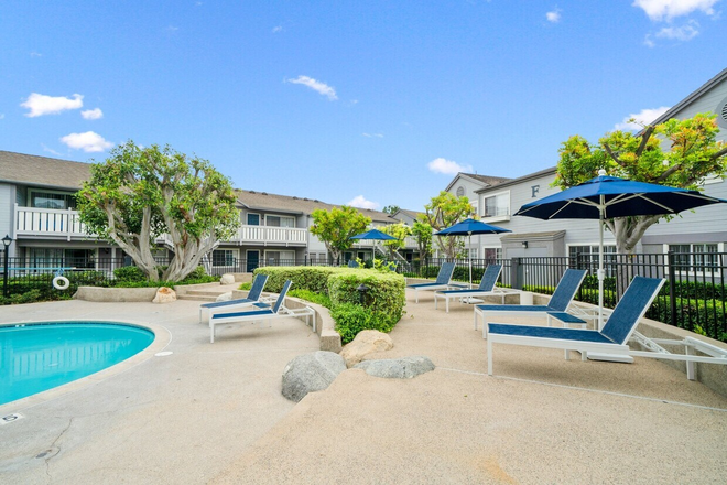 Pool Area - South Pointe Apartment