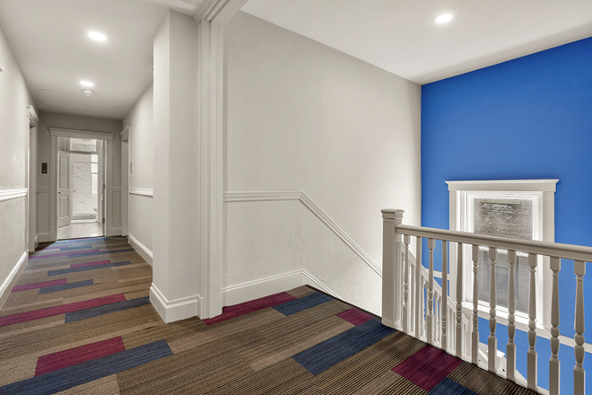 . - 2 BD/1 BA BOSTON APT | NO BROKER FEE | AVAILABLE 08/01
