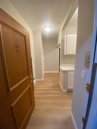 Call NOW for showings! 617-236-8550 - NORWAY ST - RENOVATED SYMPHONY AREA SPLIT 1BR FOR 2 PPL W/ HW INC, LNDRY IN BLDNG AVAIL *9/1/2026* Apartments