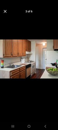 Kitchen - LEASE TRANSFER Brandywine Apartments