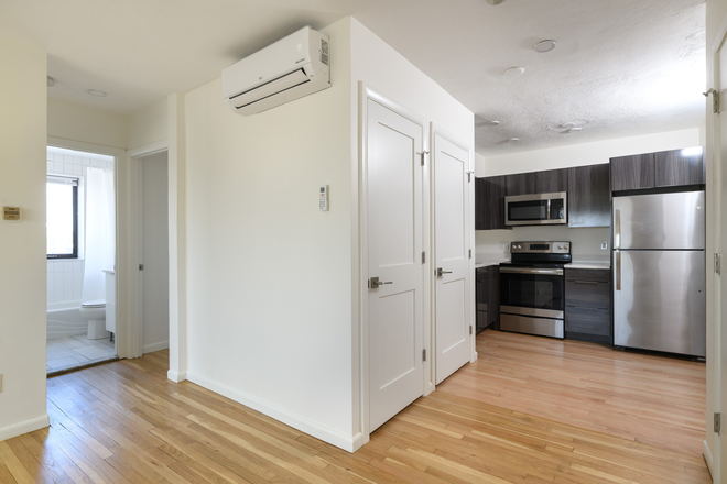 kitchen - Upscale 2 bed 1 bath, In Unit Laundry!!!