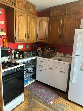 Kitchen - 2BR-1B in Old North End Apartments