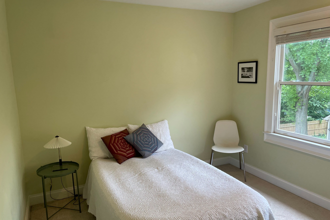 bedroom - $950 - Private bedroom and bath in single family home