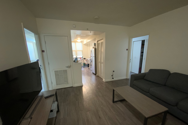 Entrance: see the gallery as this is the same as the model apartment (2x2) - University View Tower I Apartments