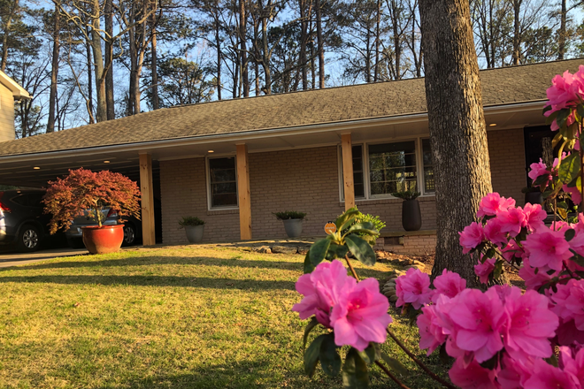 Front view - Dog Lovers' Dream Garden and Apartment in Lakeside/Oak Grove