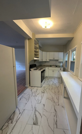 Kitchen - Quiet Light Filled 2 bedroom Apt