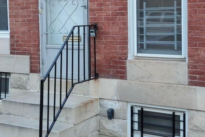  - Townhouse right next to Hopkins Main Hospital PRICE NEGOTIABLE