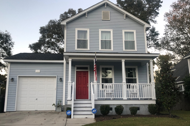 front of house - BEAUTIFUL HOME - by Folly Beach &JI connector. Bed, full bath, & office. Cleaning/utilities/wifi