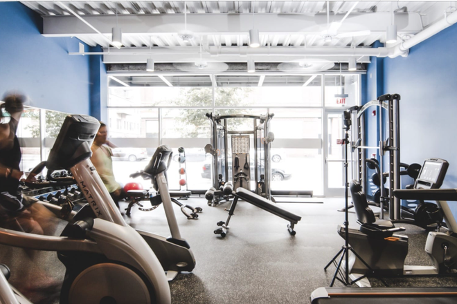 Ion Gym - Furnished room at ION Lincoln Park – 1 month sublease, steps from DePaul, all utilities included Apartments