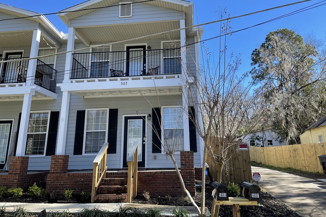 Front Entry - 507 Marvin St (Tallahassee, FL)