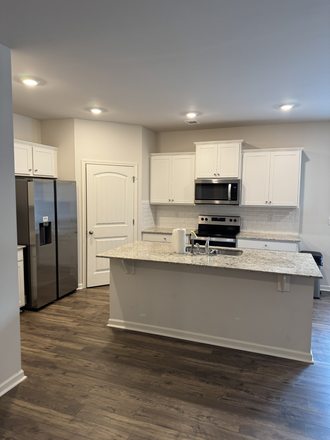 Photo - 4BR/2.5 Bath Townhome 1 Mile from UNG Dahlonega Campus