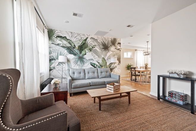 Living room - Furnished Large 4 BDR duplex Apt close to Seton Hall, Utilities included, Student shares welco
