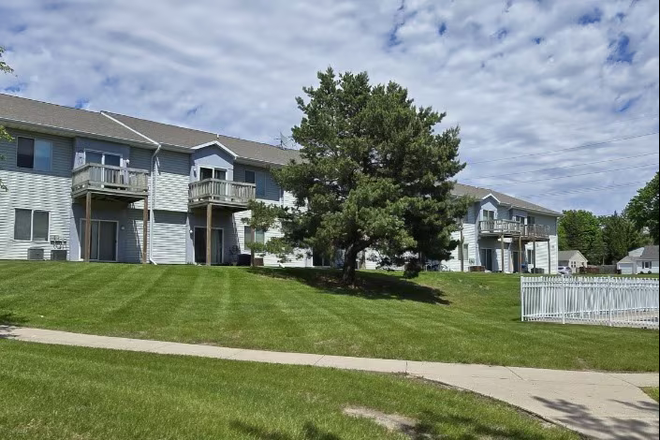 Outside street view - Western Hills Apartment  1 bedroom with free month