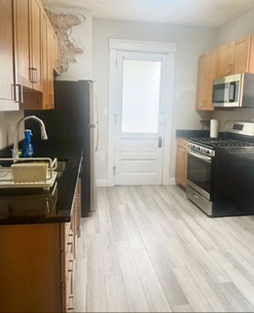 Kitchen - 233 Bosley St | 4BD/1BA | Available Now House