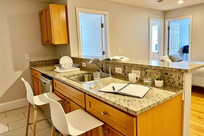 1 - BU Off Campus Renovated Condo 9/1/26 FREE 1/2 MONTH RENT Special