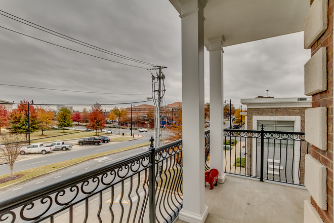 3C (3BR/2.5BA) - The Crescent Apartments