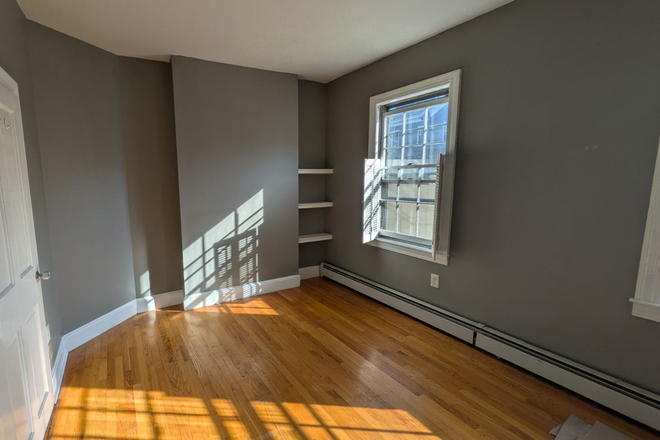 Photo - Charming first floor condo in Cambridgeport