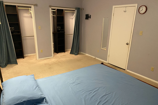 Bedroom View 2 - Gated Community, Close to Emory Clifton, VA and Emory Decatur
