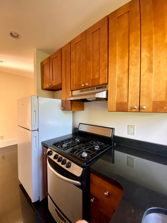 . - Renovated 3-bed at 20 Hemenway St. Available 9/1/25