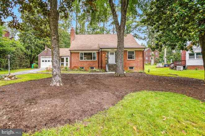 Outside front view - College Heights Estates
