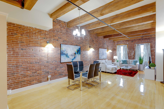 living room and dining room - STUNNING 3 Bed / 2 Bath in the North End avail. 9/1/25!! Apartments