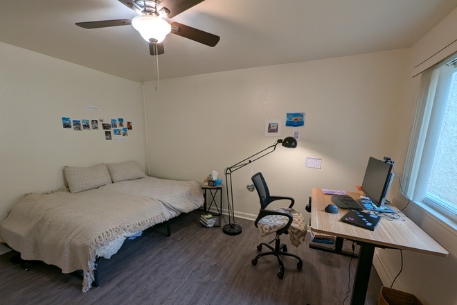 Bedroom - Summer sublet ON uci campus!