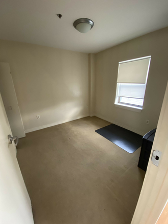 x - KENMORE SQ 2 BED 2 BATH COMM AVE Condo