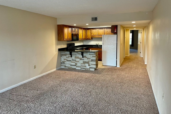 Photo - Deerfield Condominiums 429-15