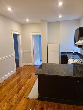 Call NOW for showings! 617-236-8550 - COMM AVE - RENOVATED 2BR/1BA AT PACKARDS CORNER W/ LNDRY IN BLDNG, H&HW INC, DW AVAIL *9/1/2025* Apartments