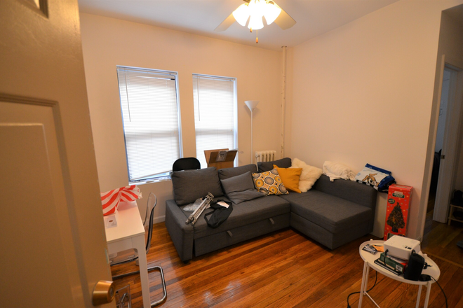 Living room - SPACIOUS 2 Bed/1 Bath on Westland Ave, Amazing Location, Avail 9/1/26 · Text/Call 385-722-7303 Apartments