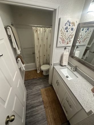 Bathroom - Northgate Lakes Apartments