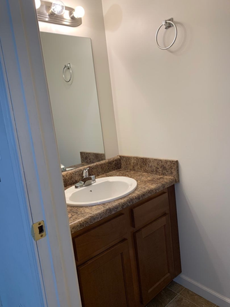  - 3 Bedroom 2.5 Bath Townhouse