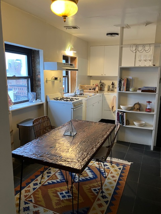 dining / kitchen - 2 BR Apartment - Well lit Area in Mt Vernon