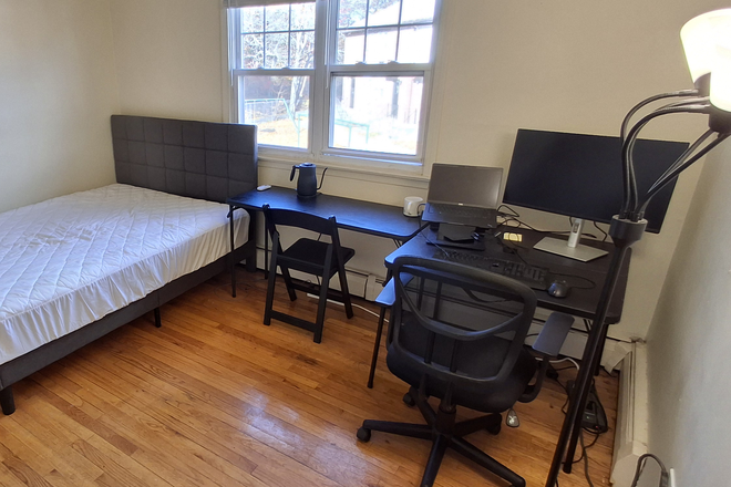 Bedroom - Private Room in Spacious 3-Bedroom Apartment in Willimantic, CT