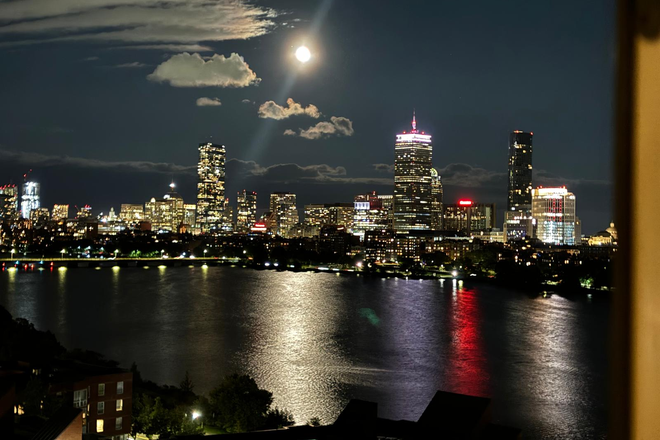 View - 1BHK with the most excellent view of the Charles you can imagine