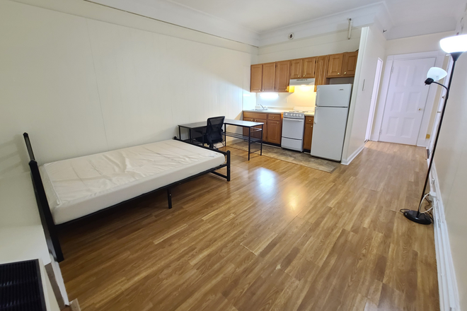 Living and Kitchen Area - **NO BROKER's FEE!!**  1 Bed / 1 Bath near campus w/ Heat&Hot Water Inclu.! Available 10/1/25 Apartments