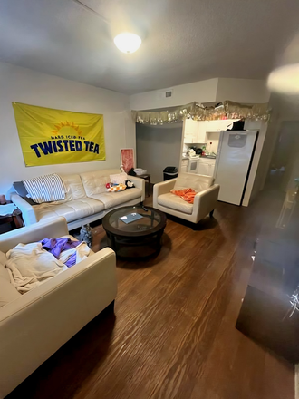 Living room - Highland terrace apartments