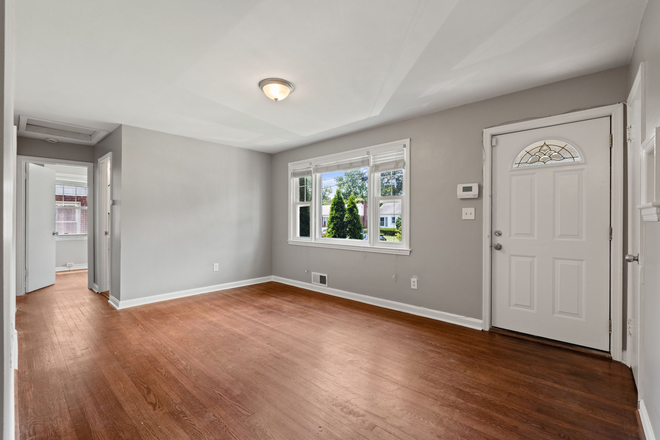 Utilities & Wifi Included - ALL UTILITIES INCLUDED + Wi-Fi + IN-UNIT WASHER/DRYER ALL COVERED IN RENT! House