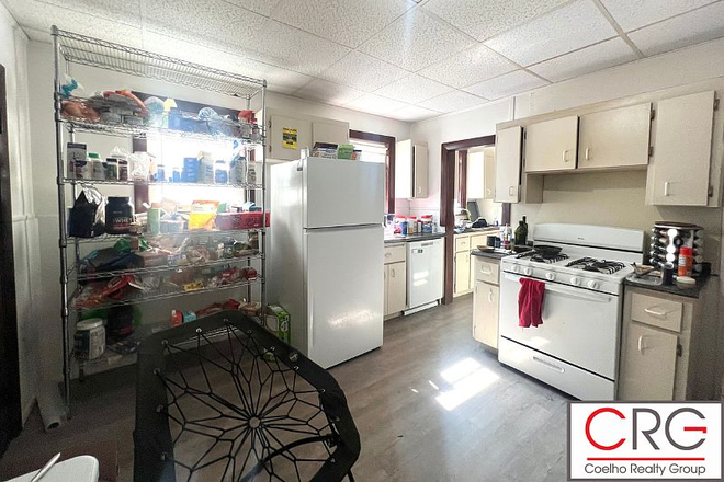 . - North Street Somerville 5 or 6 bedroom apartment only $4700 availble June 2027!