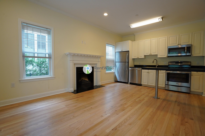 1 - AVAIL NOW-Sweet Harvard Sq 3 bed, H/HW inc, NO BROKER FEE! Apartments