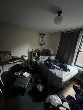 Bedroom - Fall 2026 Sublet - Asbury Ave (Next to Train Station, DnD Finer Foods, Close to Campus) House