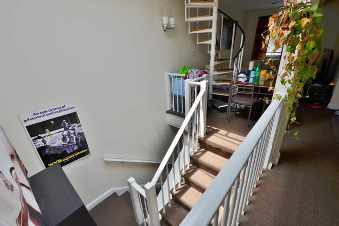 Living room - 3 Bed Available 9/1/26! *CONTACT NOAH 603-470-8181 Apartments