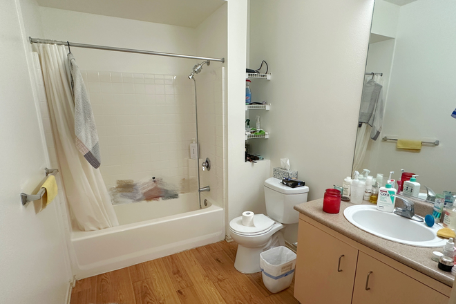 bathroom - 2b2b in Vista Del Campo 621